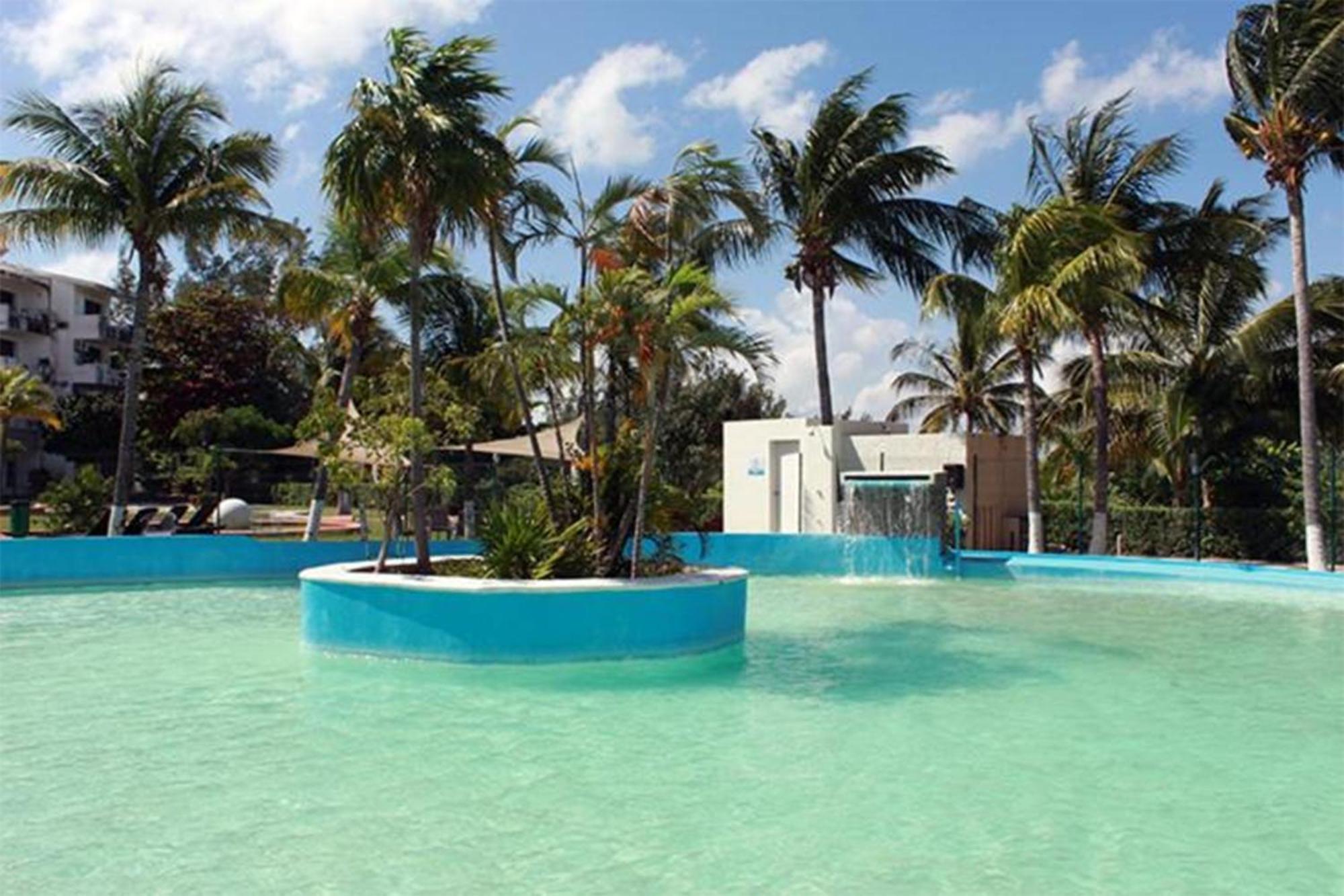Sunlight Hotel Cancun Exterior photo